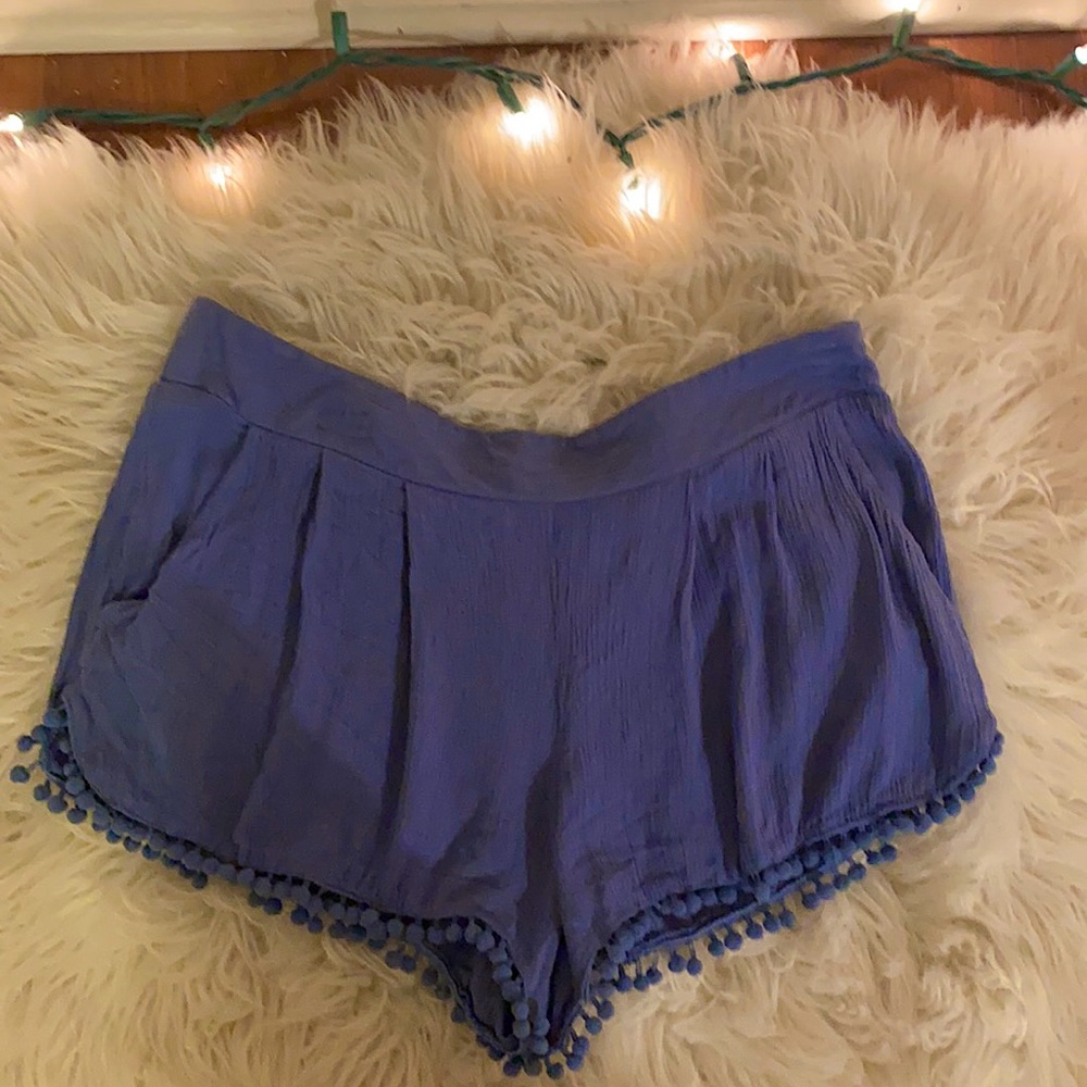 Cute flowy shorts with pompoms